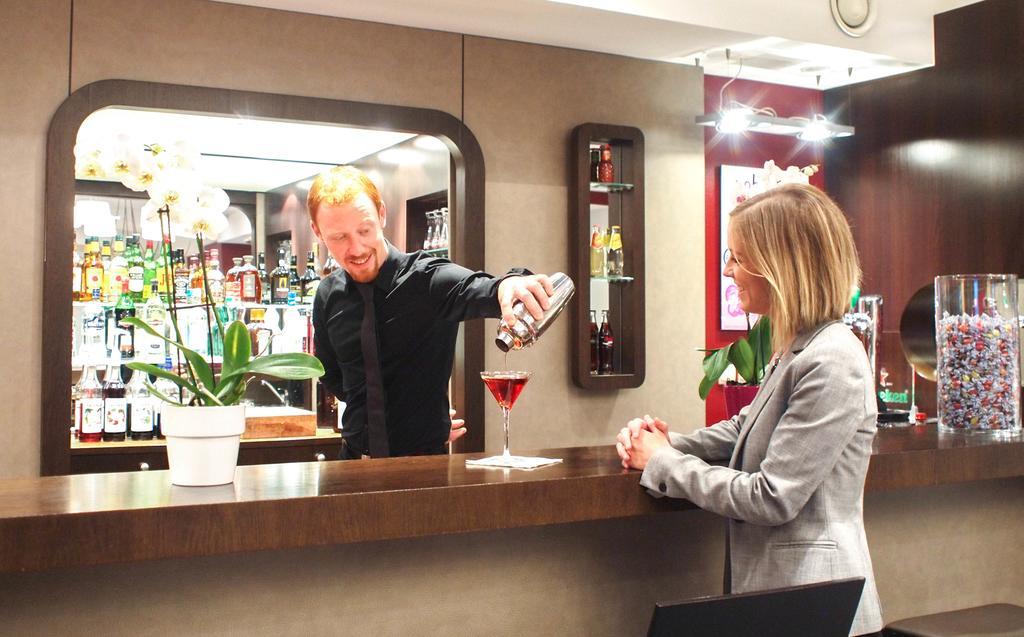 Mercure Angers Centre Gare Εξωτερικό φωτογραφία